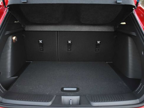 New 2026 Chevrolet Trax RS w/ Sunroof Package image 8