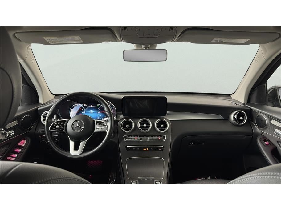 Used 2020 Mercedes-Benz GLC 300 image 23