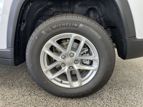 New 2025 Jeep Grand Cherokee Laredo X image 22