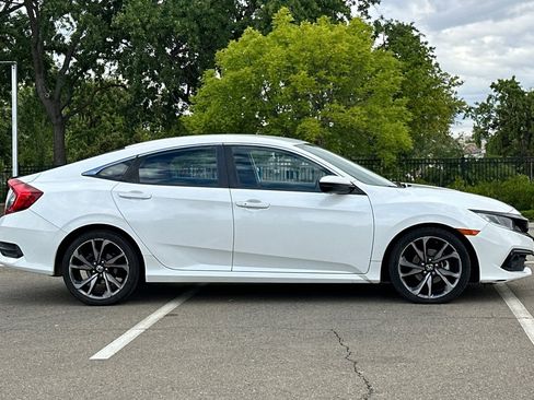 Used 2020 Honda Civic Sport image 3
