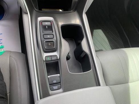 Used 2018 Honda Accord Touring image 23