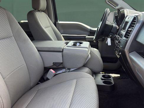 Used 2018 Ford F150 XLT AWD/4WD image 24