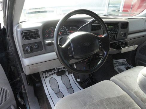 Used 1999 Ford F250 XLT image 10