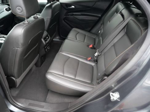 Used 2018 Chevrolet Equinox Premier AWD/4WD image 19