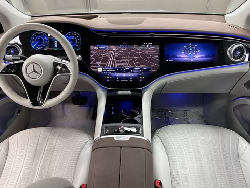 Certified 2023 Mercedes-Benz EQS 580 4MATIC SUV image 38