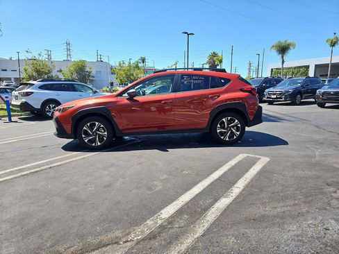 Used 2024 Subaru Crosstrek 2.0i Premium AWD/4WD image 4