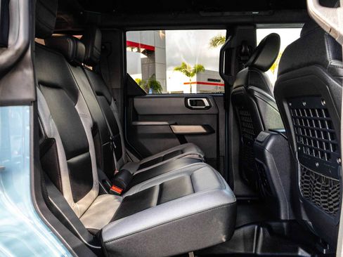 Used 2021 Ford Bronco Black Diamond image 24