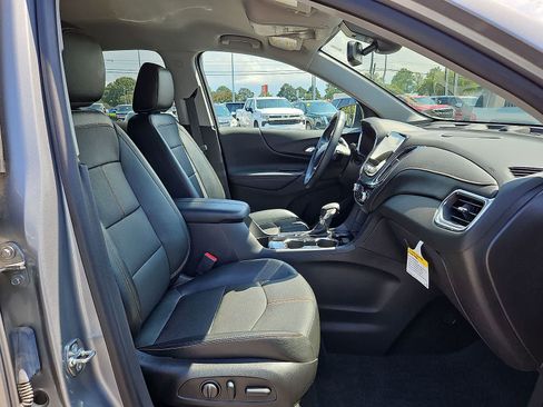 Used 2024 Chevrolet Equinox Premier FWD image 34