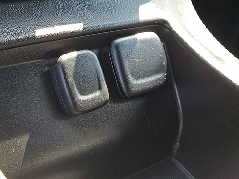Used 2016 Chevrolet Suburban LS image 25