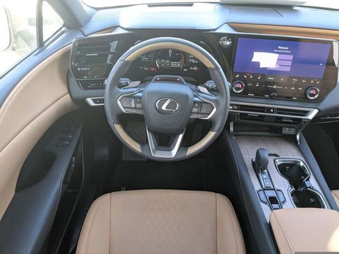 Used 2025 Lexus RX 350 Premium Plus w/ Convenience Package image 16