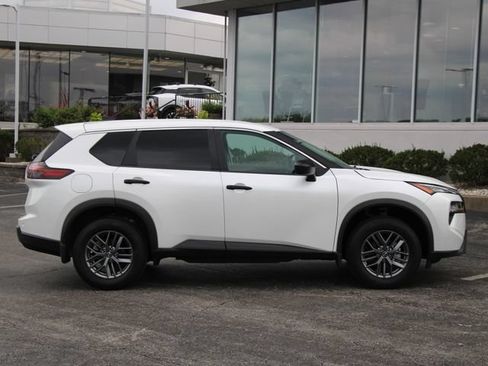 Certified 2025 Nissan Rogue S AWD/4WD image 11