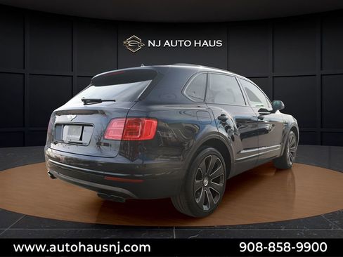 Used 2020 Bentley Bentayga Design Series AWD/4WD image 8