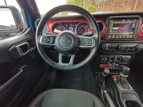 Used 2022 Jeep Gladiator Rubicon w/ Cold Weather Group image 16