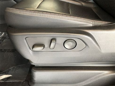 Certified 2024 Chevrolet Suburban High Country image 25