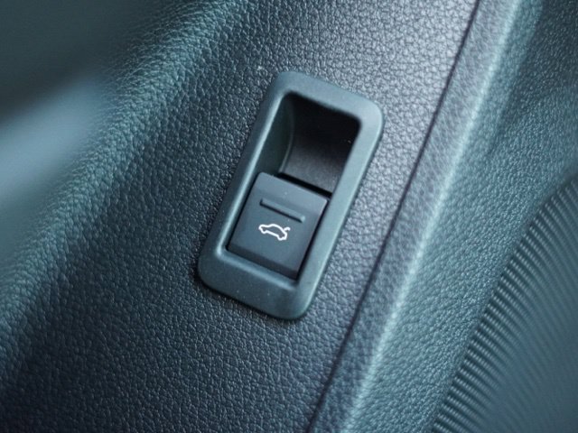 Used 2021 Audi Q3 2.0T Premium w/ Convenience Package AWD/4WD image 40