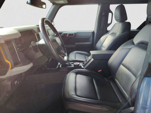 Used 2022 Ford Bronco Badlands image 11