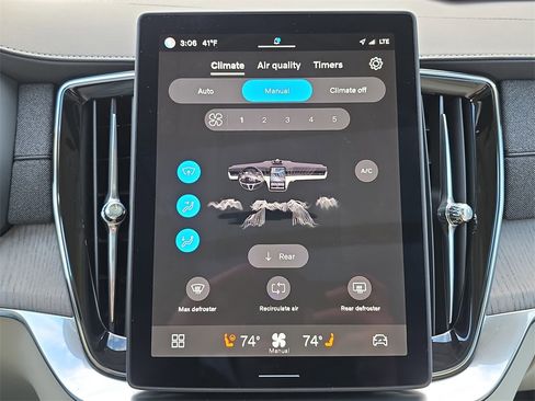 Used 2025 Volvo XC90 B6 Ultra w/ Protection Package Premier image 28