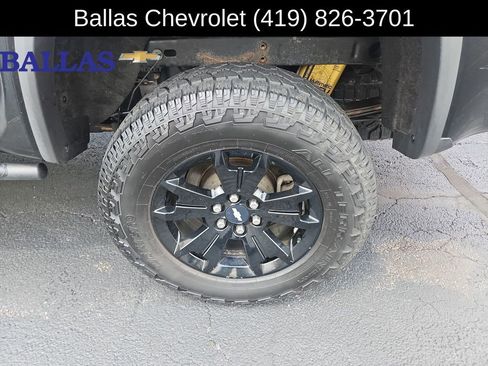Certified 2021 Chevrolet Colorado ZR2 w/ ZR2 Midnight Special Edition AWD/4WD image 34