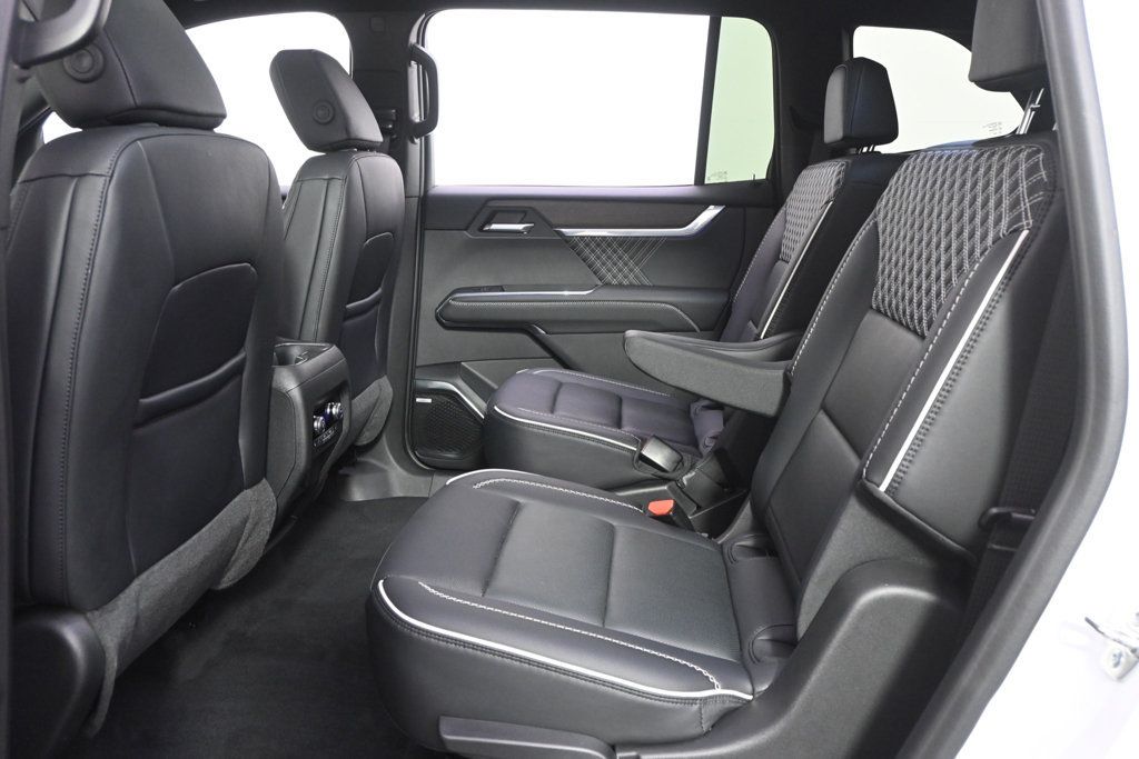 Used 2024 GMC Acadia Denali w/ LPO, Floor Liner Package AWD/4WD image 22