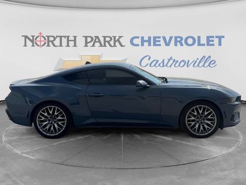 Used 2025 Ford Mustang Premium RWD image 2