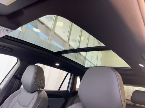 New 2026 Volkswagen Tiguan SE R-Line image 16