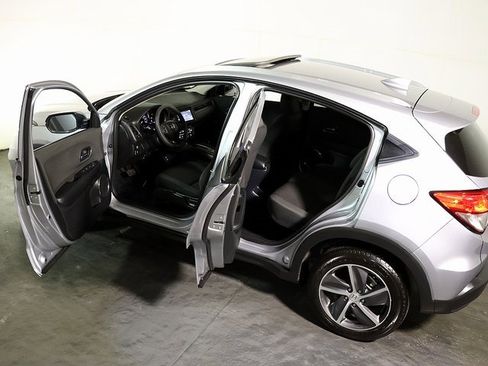 Used 2022 Honda HR-V EX image 5