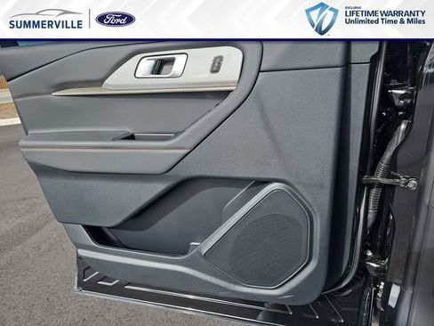 New 2026 Ford Explorer Active w/ Active Comfort Package RWD image 32
