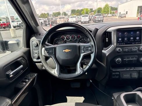 Used 2023 Chevrolet Silverado 2500 LT AWD/4WD image 16