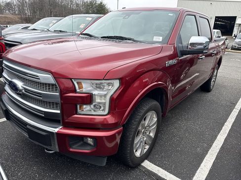 Used 2017 Ford F150 Platinum w/ Equipment Group 701A Luxury image 5