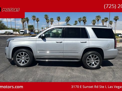 Used 2018 GMC Yukon Denali image 12