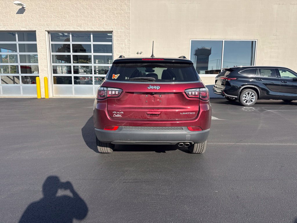 Used 2022 Jeep Compass Limited AWD/4WD image 5