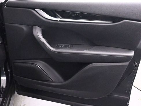 Used 2023 Maserati Levante Modena image 23