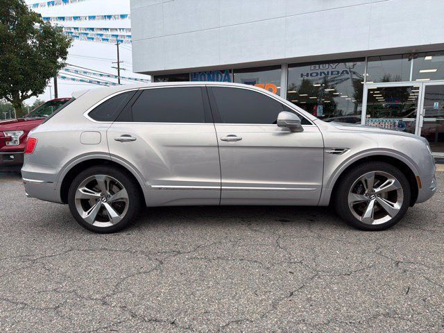 Used 2018 Bentley Bentayga AWD/4WD image 4