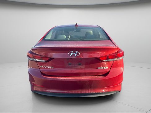 Used 2017 Hyundai Elantra SE FWD image 9
