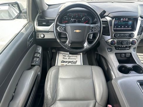 Used 2015 Chevrolet Suburban LT image 6
