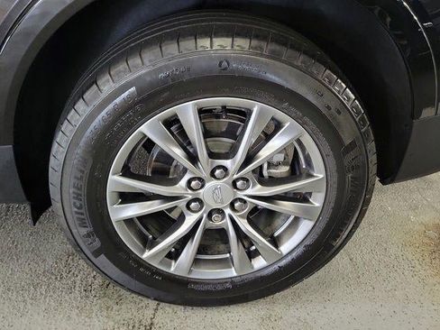 Certified 2022 Cadillac XT5 Premium Luxury image 9