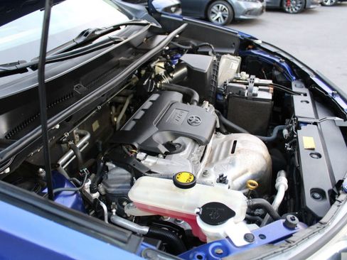 Used 2015 Toyota RAV4 LE FWD image 30