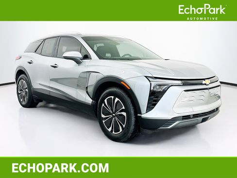 Used 2024 Chevrolet Blazer EV LT image 1