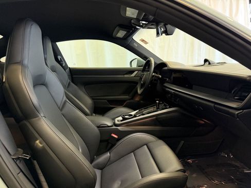 Used 2025 Porsche 911 Carrera image 16