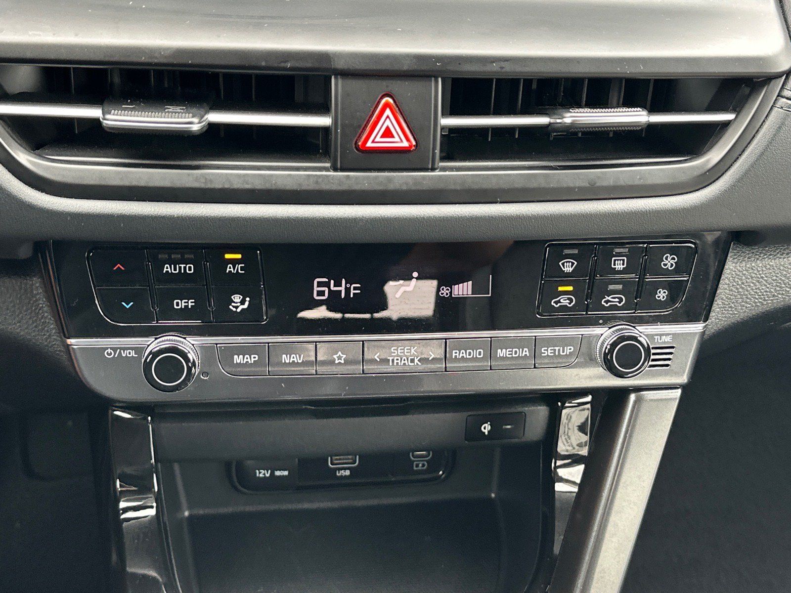 Certified 2025 Kia Seltos EX w/ EX Sunroof Package FWD image 17
