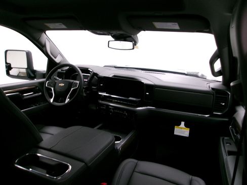 New 2026 Chevrolet Silverado 3500 LT w/ All Star Edition image 3