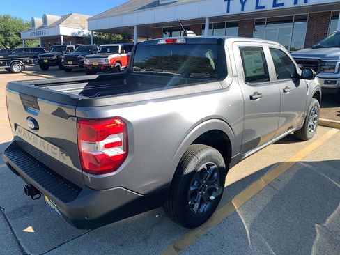 New 2025 Ford Maverick XLT w/ XLT Luxury Package image 8