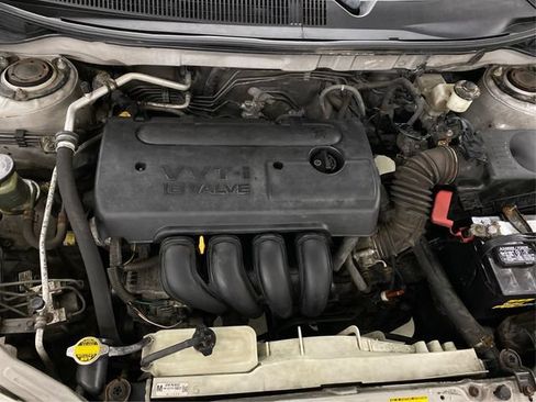 Used 2007 Pontiac Vibe w/ Security Package FWD image 13