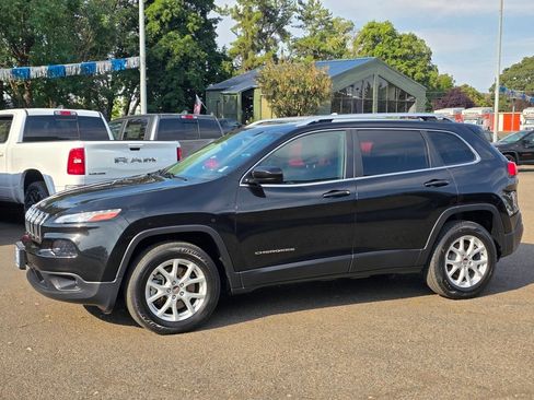 Used 2015 Jeep Cherokee Latitude w/ Comfort/Convenience Group image 27