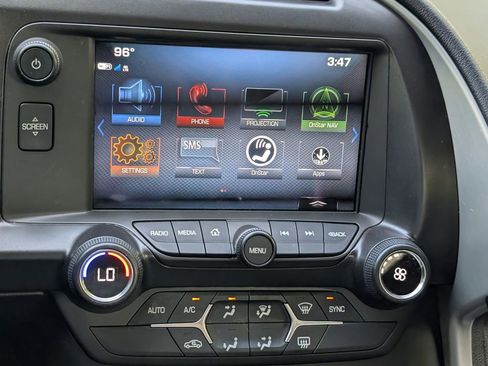 Used 2019 Chevrolet Corvette Stingray Coupe w/ 1LT RWD image 25