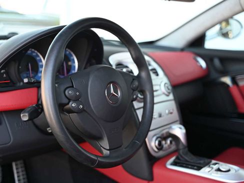 Used 2006 Mercedes-Benz SLR COUPE 2D image 18