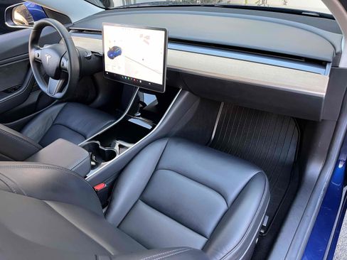 Used 2018 Tesla Model 3 Long Range image 36