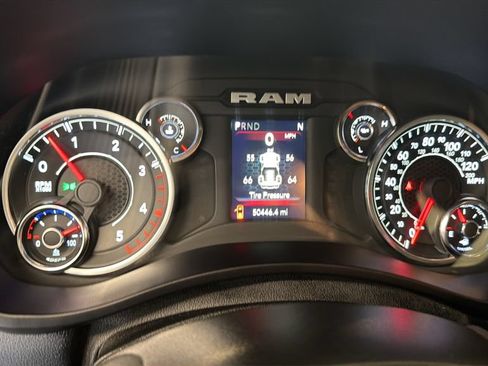 Used 2024 RAM 2500 Big Horn AWD/4WD image 13