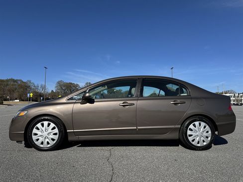 Used 2010 Honda Civic LX image 6