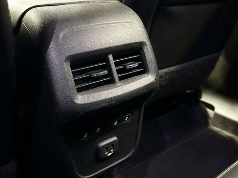 Used 2020 Chevrolet Equinox Premier image 25